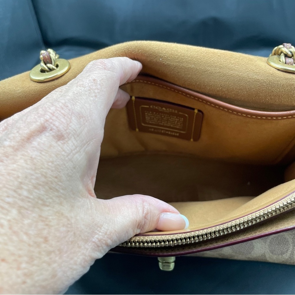 Coach Parker Color block Signature Pebbled leather with Tea Rose appliqué - Picture 11 of 15